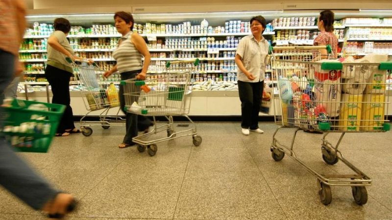 Tras 14 meses en baja, las ventas en los supermercados crecieron 5,3%