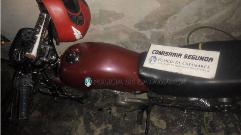 Jóvenes agredieron a policías con la ayuda de sus familiares