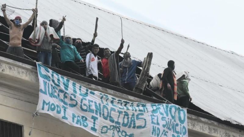 Violento motín en la cárcel de Devoto: tomaron e incendiaron pabellones