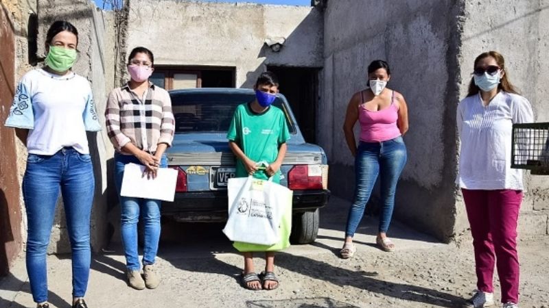 Entrega de kits escolares