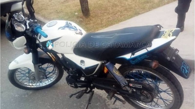 Secuestran una moto en un control