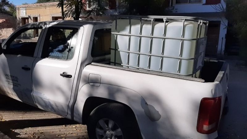 El Hospital de Santa María recibió 1.000 litros de alcohol