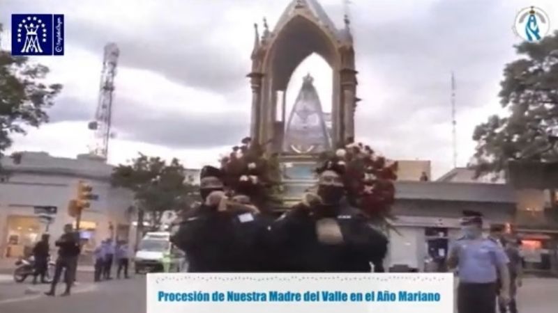 Se lleva a cabo la Procesión, sin participación de fieles