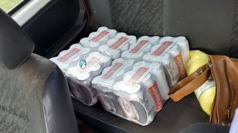 Secuestran sandwichs de miga y latas de cervezas