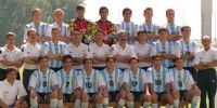 FOTO OFICIAL del Sub20 '95, en la que Bayó aparece con el Nro. 16.