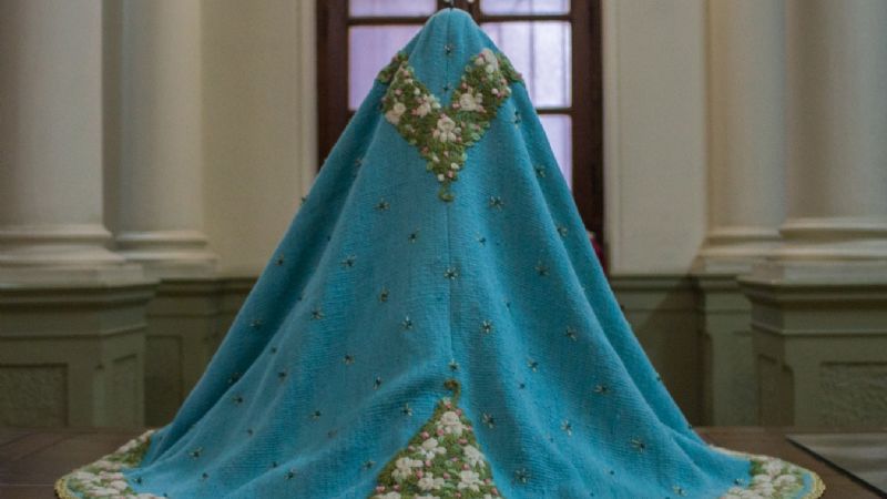 Manto autóctono para homenajear a la Virgen del Valle