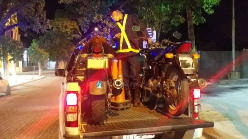 Secuestran vehículos a conductores infractores