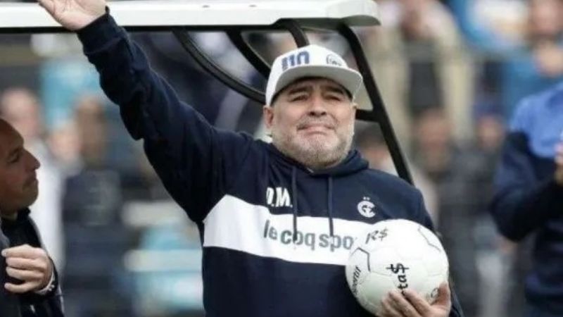 “Queríamos zafar en la cancha”, dijo Maradona