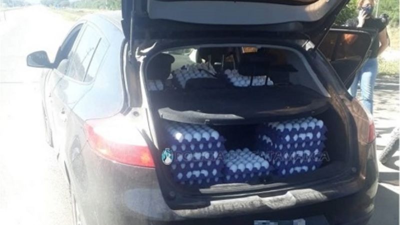 Capayán: secuestran cajas de vino, huevos, fiambres, y leche