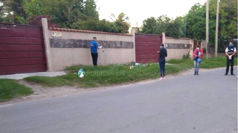 Motociclista se estrelló contra una casa y murió en el acto