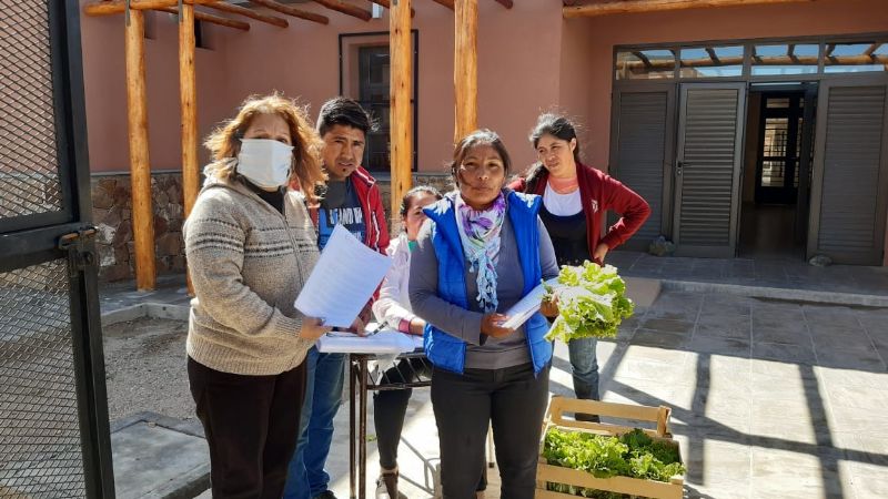 Distribuyen módulos alimentarios para alumnos de la provincia