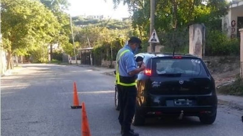 No justificaron su presencia en la calle y quedaron a disposición de la Justicia