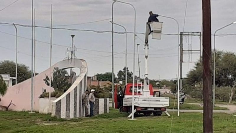 Ruta 157: comenzó la obra de iluminación en el acceso norte