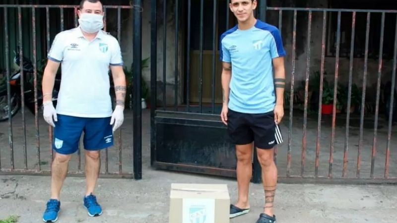 Atlético Tucumán ayuda a jugadores de las inferiores