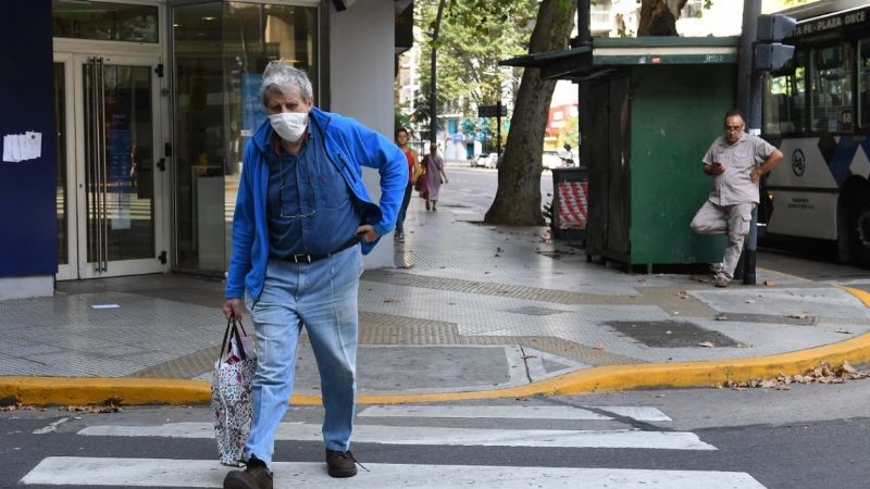 Lanzan un plan de ayuda para que los adultos mayores "se queden en sus casas"