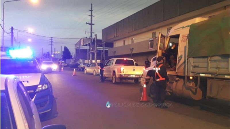 Otras 40 personas detenidas en la calle por violar la cuarentena