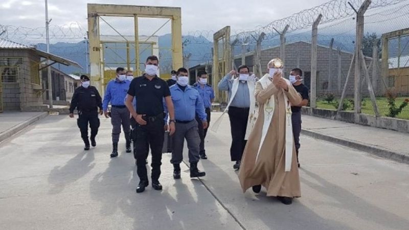 Jesús Sacramentado visitó a los privados de la libertad