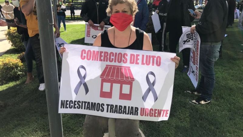 Brutal represión a comerciantes en San Juan