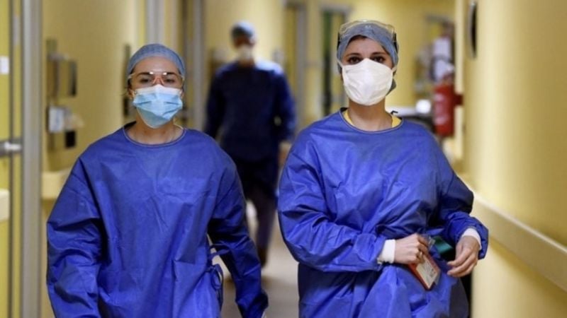 Hospital argentino le reducirá los sueldos a los médicos en plena pandemia