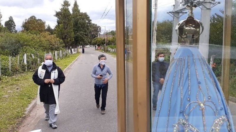 La Madre del Valle llevó su  bendición a pobladores de Paclín