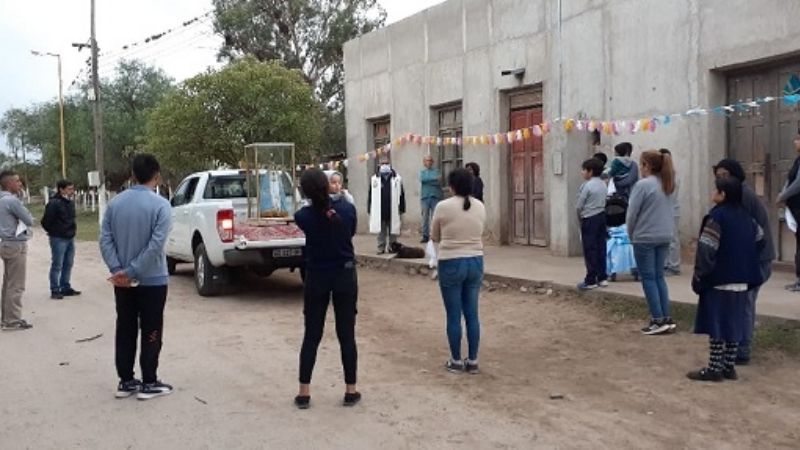 La Madre del Valle llevó su  bendición a pobladores de Paclín