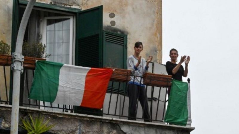 Capos de la mafia italiana beneficiados con prisión domiciliaria