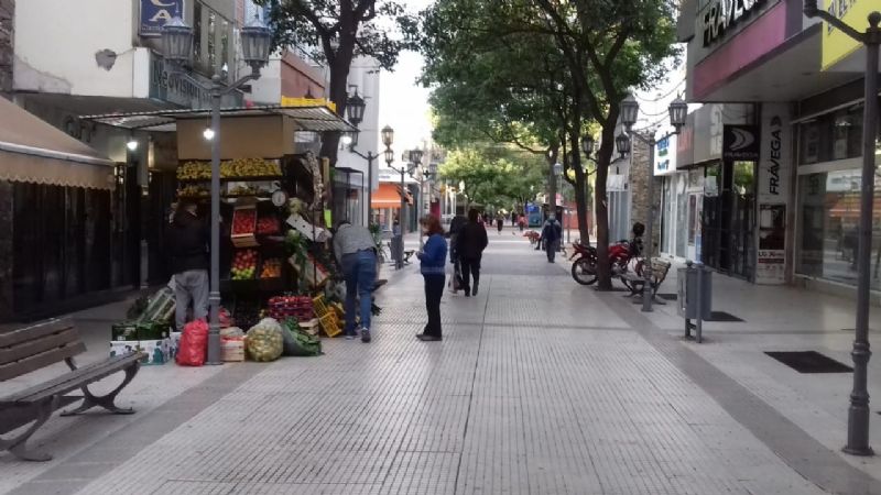 Lunes de feriado provincial sin movimiento en el centro