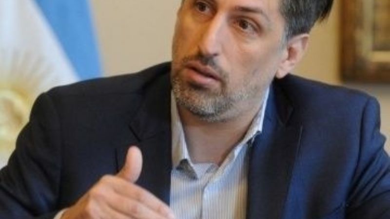 "La vuelta a clases va a ser escalonada"