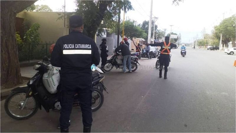 Secuestran dos vehículos