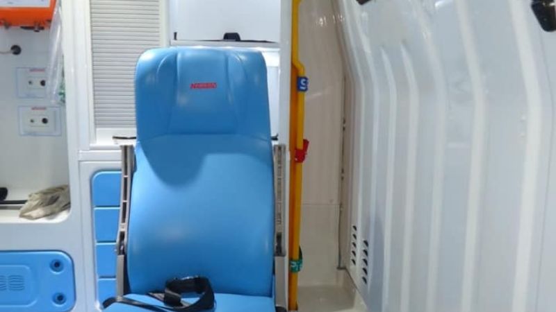 Nueva ambulancia de terapia intensiva para el Hospital de Santa María