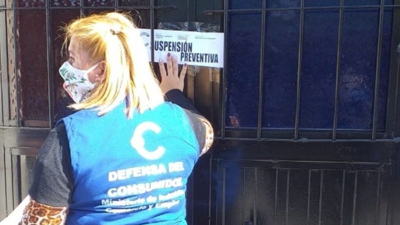 Suspenden a un comercio