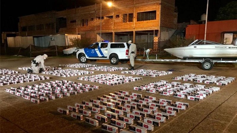 Secuestran 8500 atados de cigarrillos que intentaron entrar de contrabando