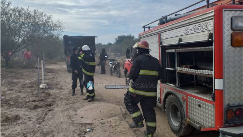 Policías desalojaron a usurpadores en Valle Viejo y en la Capital