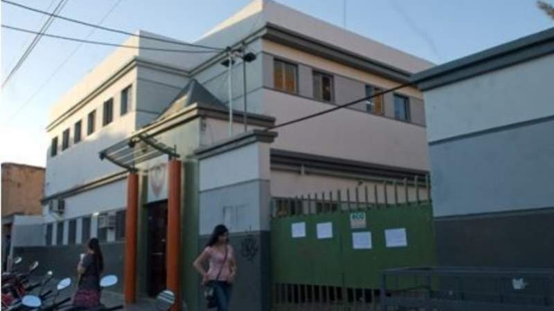 Negocian cómo cubrir el salario de docentes de escuelas privadas