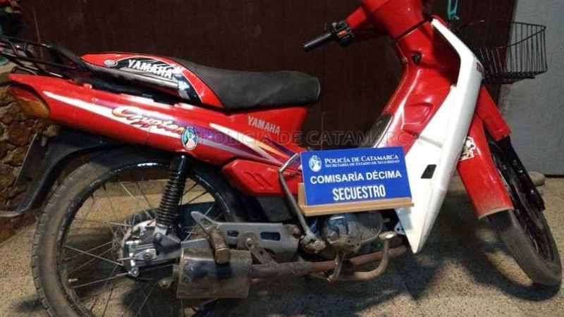 Policía se accidentó en una persecución y atraparon al ladrón en su casa
