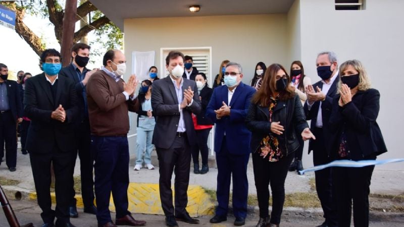 Gustavo inauguró la remodelada “Posta Primero de Mayo”