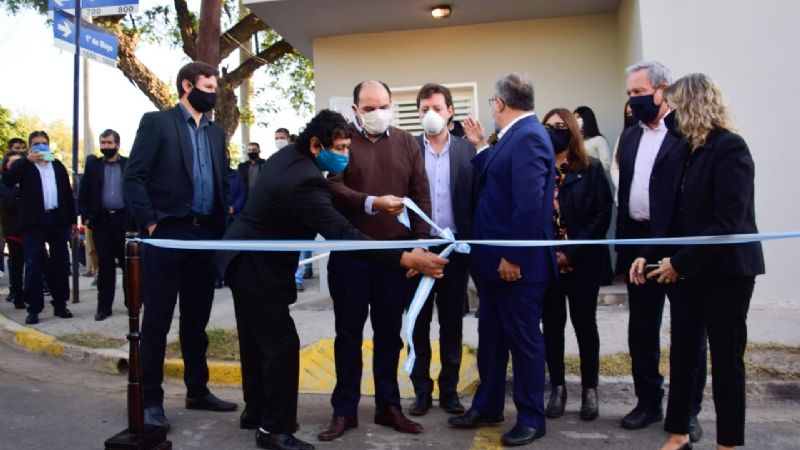 Gustavo inauguró la remodelada “Posta Primero de Mayo”