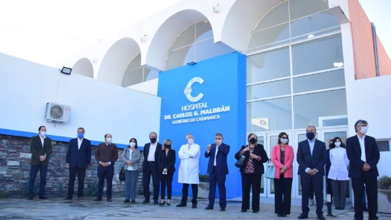 Saadi presente en la inauguración del Hospital Malbrán