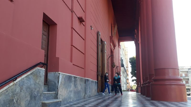 La Catedral reabrió sus puertas y los fieles rezaron por la pandemia