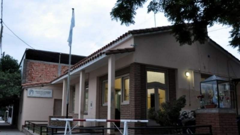 Golpeó a su ex, a su ex cuñada y amenazó con incendiarles la casa