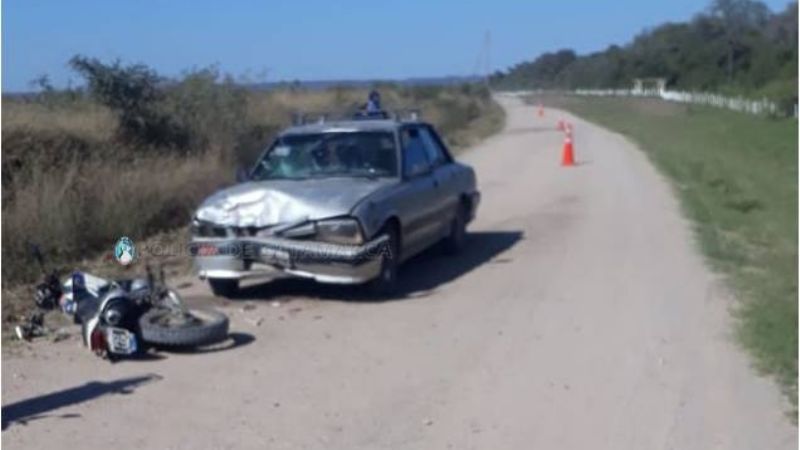 Fuerte choque cerca del ingreso a Bañado de Ovanta