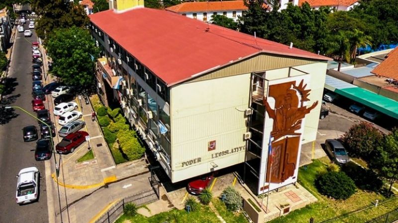 EL SELEG pide un bono de $100.000 y un aumento del 20%