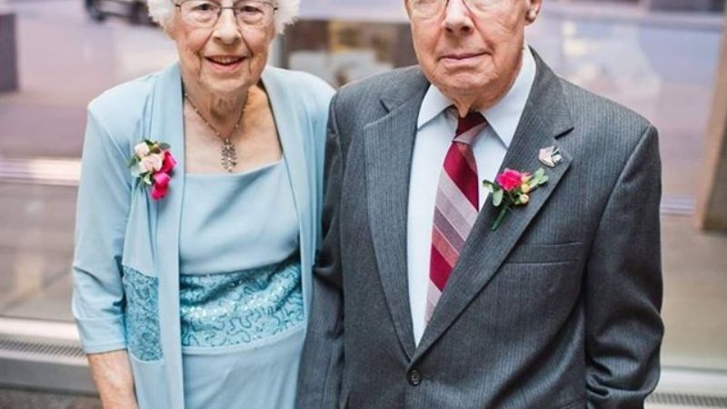 Coronavirus: matrimonio de ancianos murió el mismo día mientras estaban internados