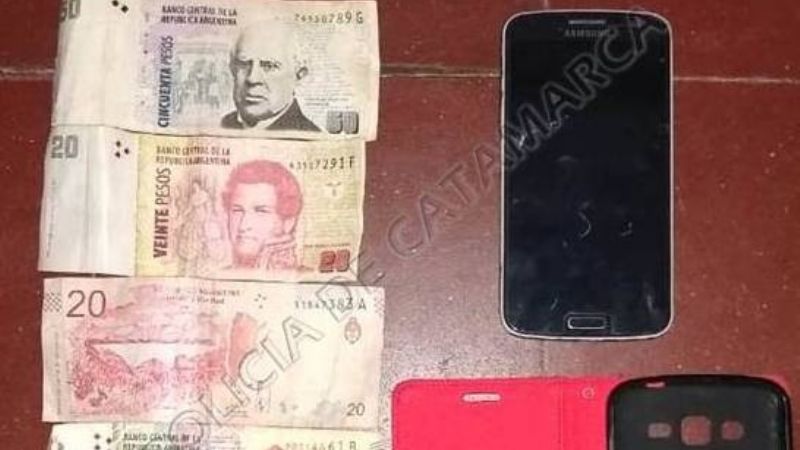 Se aprovechó de una jubilada: le robó el celular y los últimos pesos