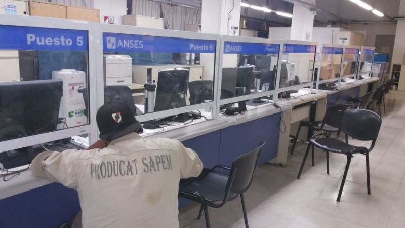 Producat fabricó pantallas de protección para ANSES