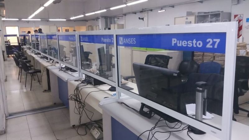 Producat fabricó pantallas de protección para ANSES