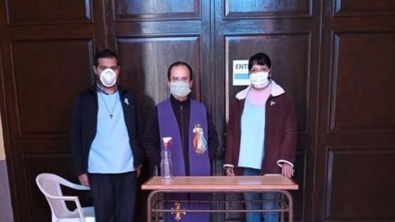 El templo parroquial de San Francisco de Asís reabrió sus puertas