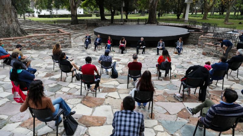 El Presidente con referentes sociales de barrios porteños