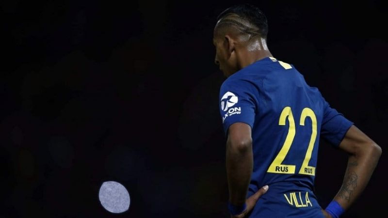 El colombino Villa, cada vez más lejos de Boca