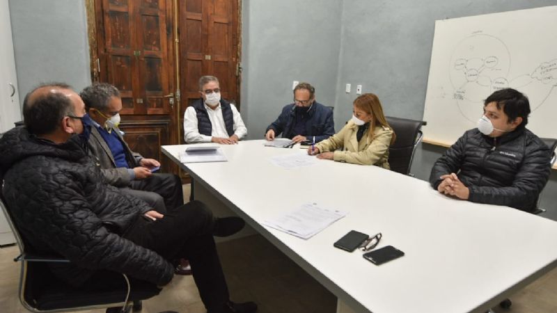 Convenio para control de asistencia de personal provincial en municipios